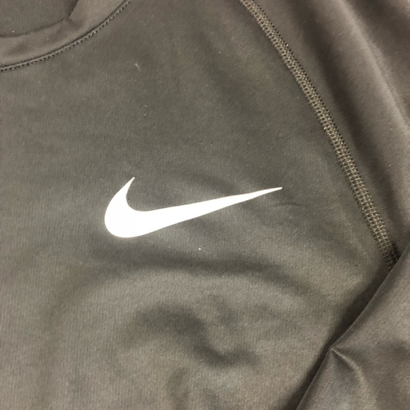 🎉🎀😊 Host Pick 😊🎀🎉 - Men’s Nike Pro Shirt - Picture 3 of 8